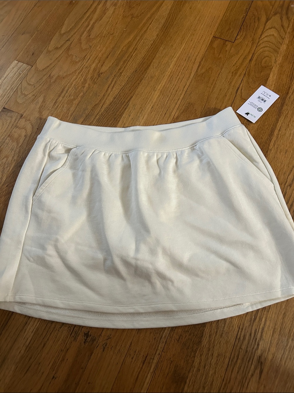 Casual White Women's Skirt with Side Pockets